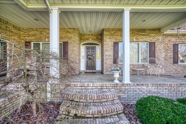141 Mountain View Dr, Crossville, TN 38558