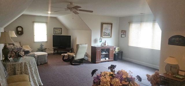 141 Mountain View Dr, Crossville, TN 38558