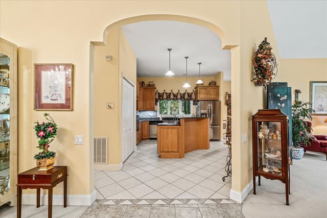 141 Mountain View Dr, Crossville, TN 38558