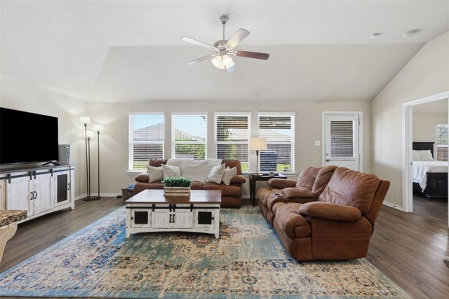 2541 Weatherford Heights Drive, Weatherford, TX 76087