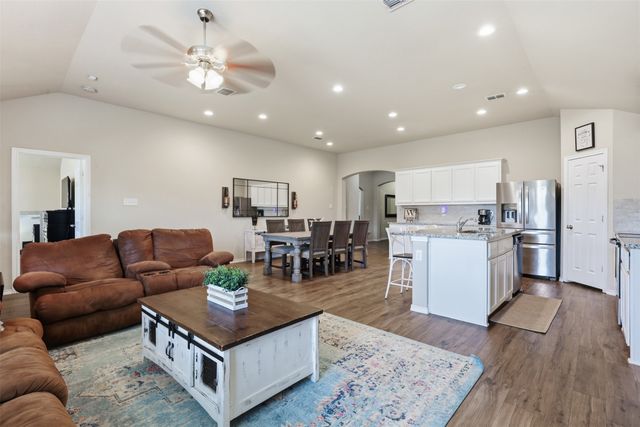 2541 Weatherford Heights Drive, Weatherford, TX 76087