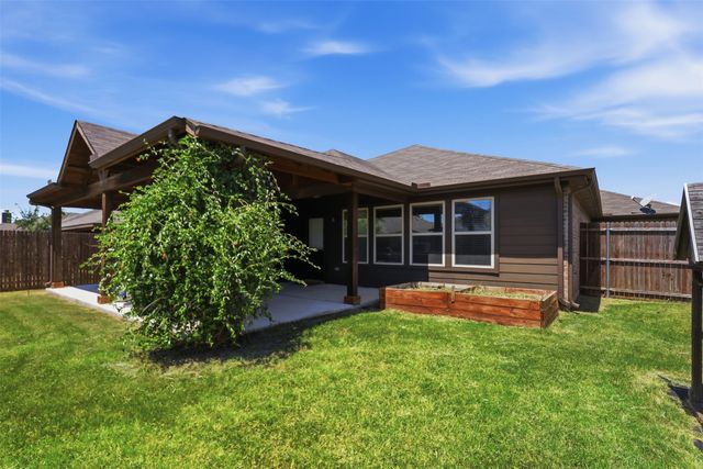 2541 Weatherford Heights Drive, Weatherford, TX 76087