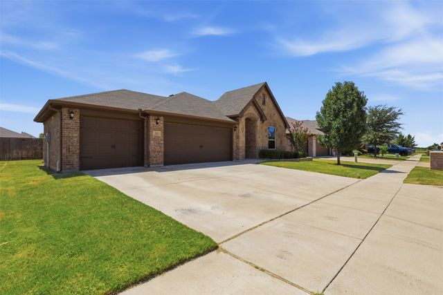 2541 Weatherford Heights Drive, Weatherford, TX 76087