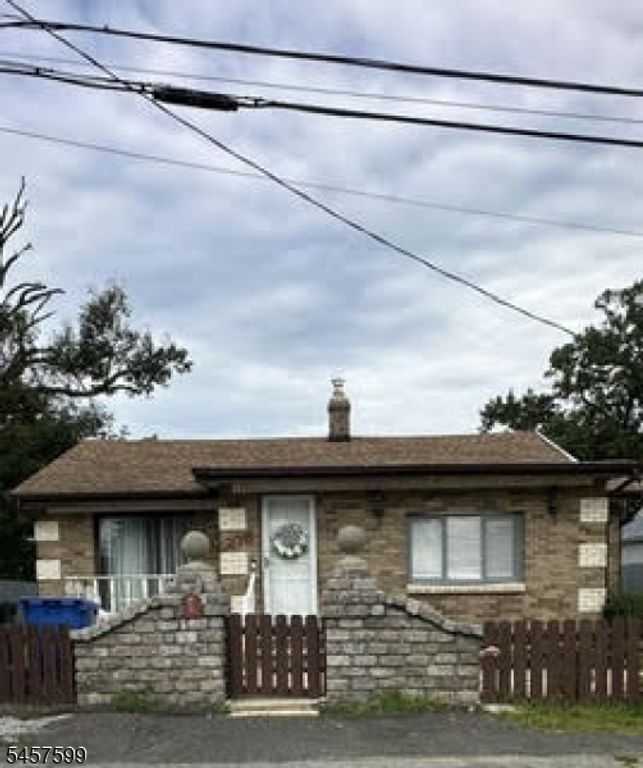 216 Hillcrest Ave, Old Bridge Twp., NJ 08879 — exterior