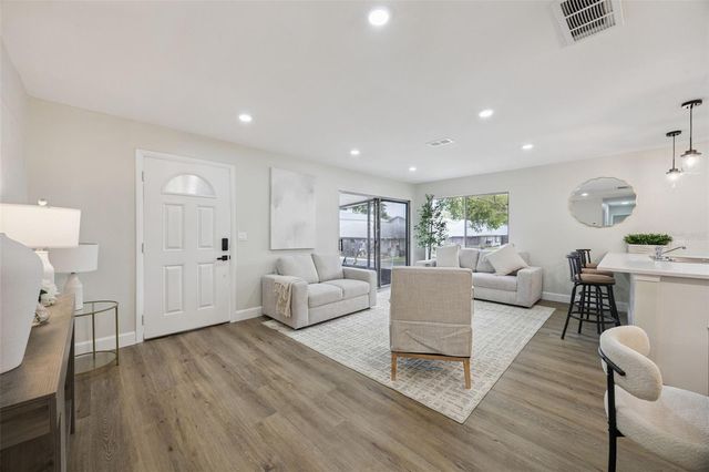 594 HEATHERTON VILLAGE, Altamonte Springs, FL 32714