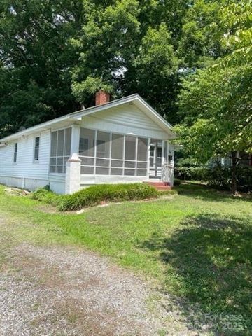 1036 Ridge Avenue, Gastonia, NC 28052