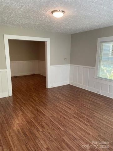 1036 Ridge Avenue, Gastonia, NC 28052