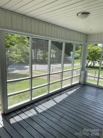 1036 Ridge Avenue, Gastonia, NC 28052