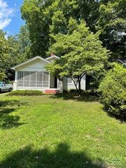 1036 Ridge Avenue, Gastonia, NC 28052