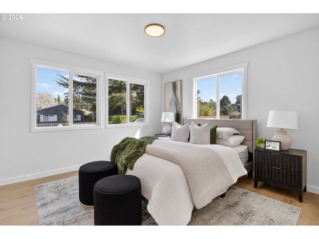 4915 Ne 79TH Ave, Portland, OR 97218