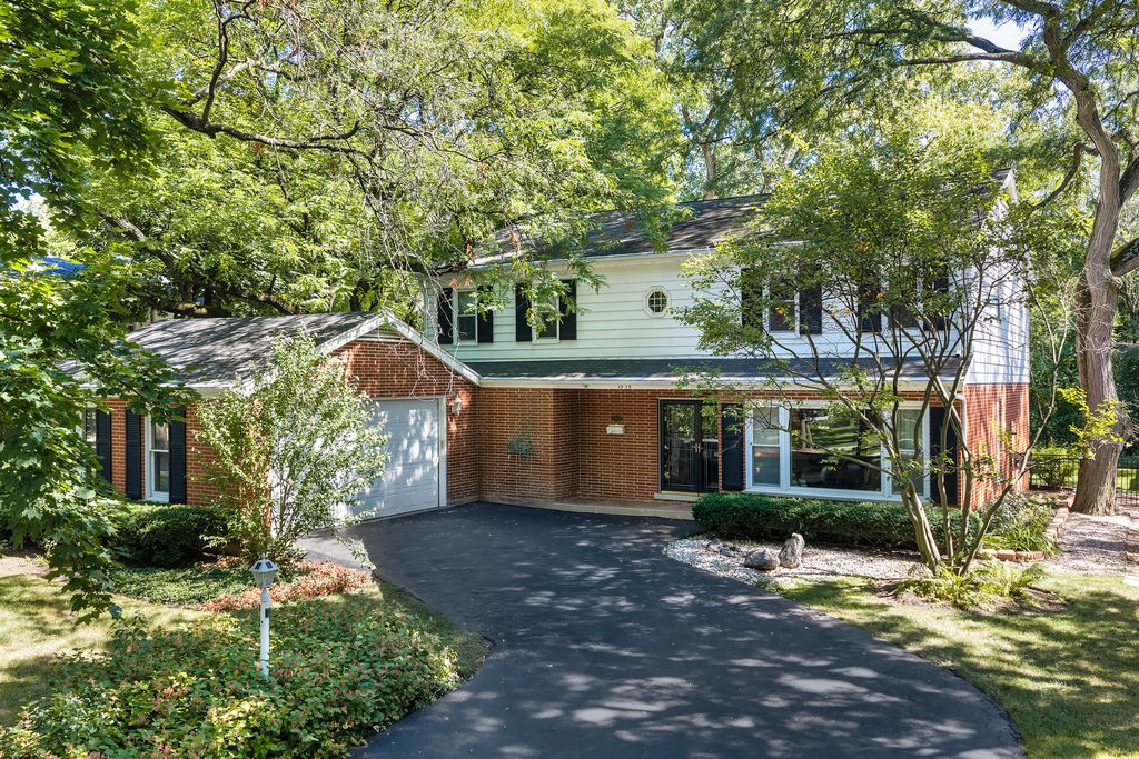 1515 Sequoia Trail, Glenview, IL 60025