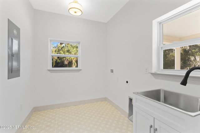 112 OLEANDER Drive, San Mateo, FL 32187