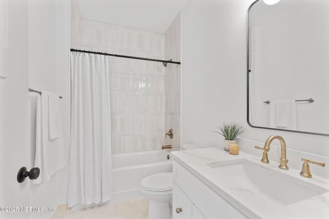 112 OLEANDER Drive, San Mateo, FL 32187