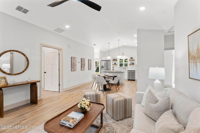 112 OLEANDER Drive, San Mateo, FL 32187