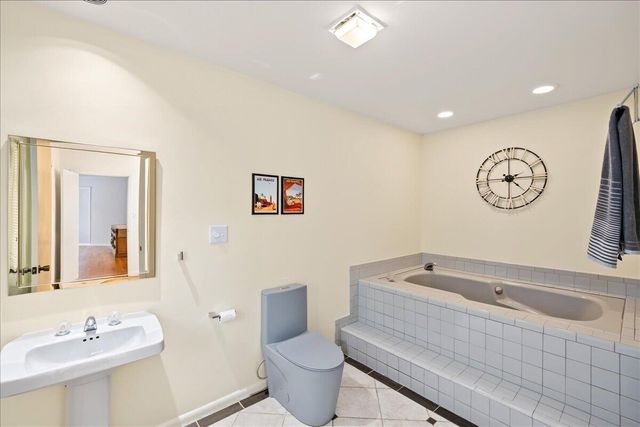 3717 Higbee Woods Court, Lexington, KY 40503