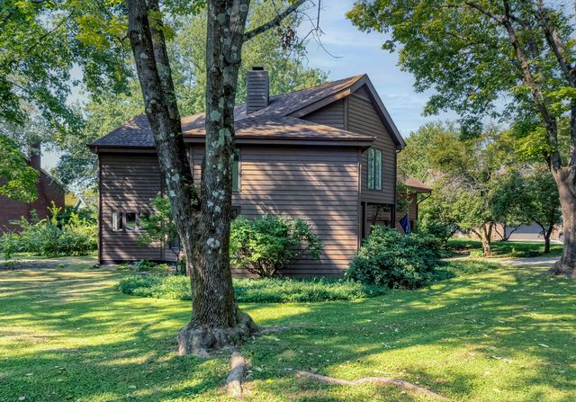3717 Higbee Woods Court, Lexington, KY 40503