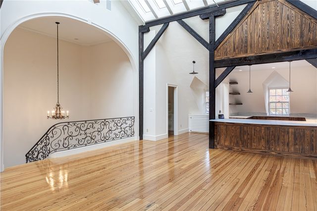 63 Coggeshall Avenue, Newport, RI 02840