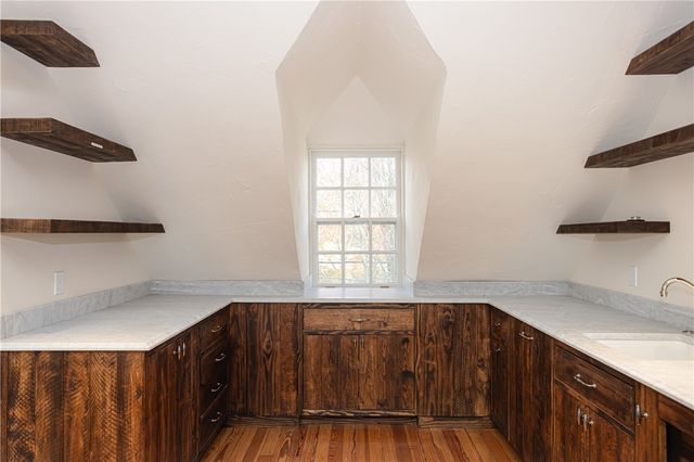 63 Coggeshall Avenue, Newport, RI 02840