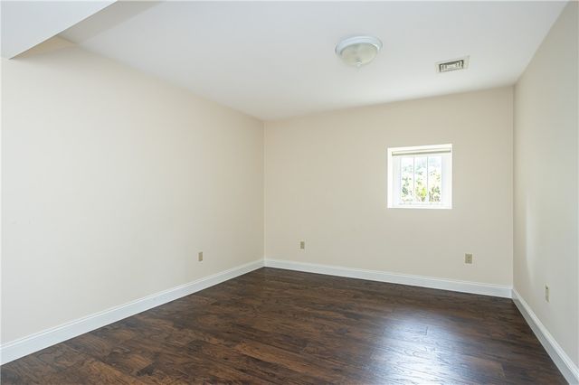 63 Coggeshall Avenue, Newport, RI 02840