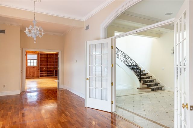 63 Coggeshall Avenue, Newport, RI 02840