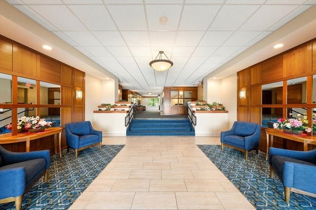 1500 Worcester Road 528, Framingham, MA 01702