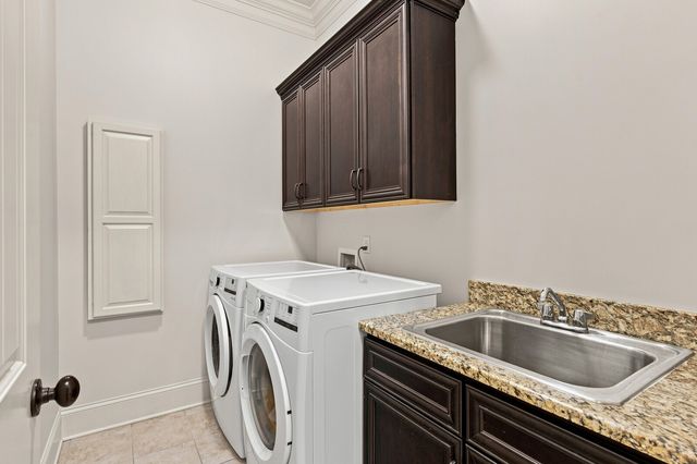 1652 Noah Ln, Gallatin, TN 37066