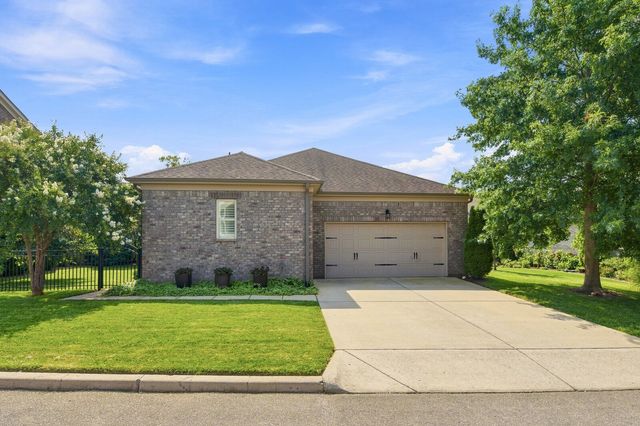 1652 Noah Ln, Gallatin, TN 37066