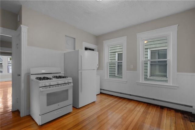 207 Oakland Avenue 2, Providence, RI 02908