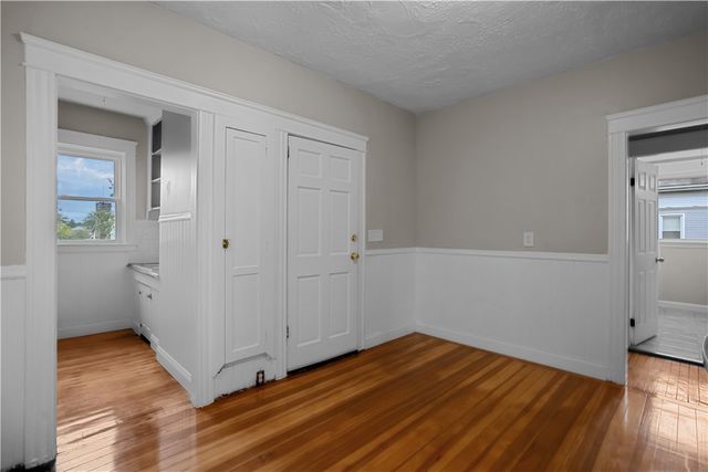 207 Oakland Avenue 2, Providence, RI 02908