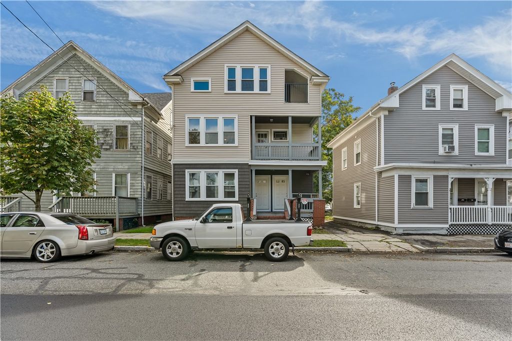 207 Oakland Avenue 2, Providence, RI 02908
