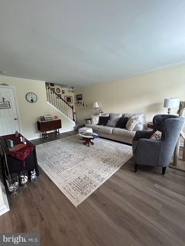 2039 HARBOUR DR, Palmyra, NJ 08065