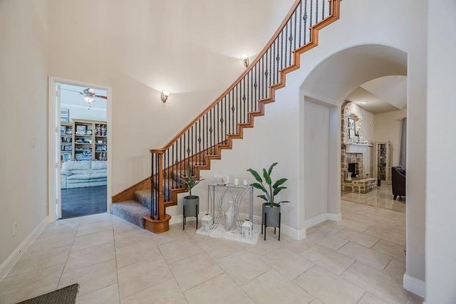 1011 Parview Circle, Grand Prairie, TX 75104