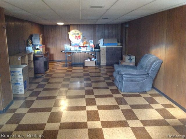 25560 Bellaire Street, Roseville, MI 48066