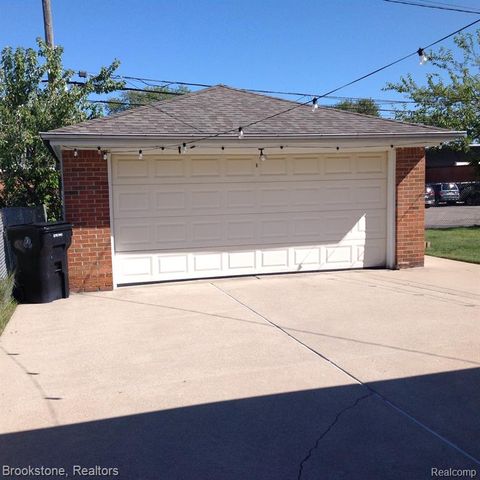 25560 Bellaire Street, Roseville, MI 48066