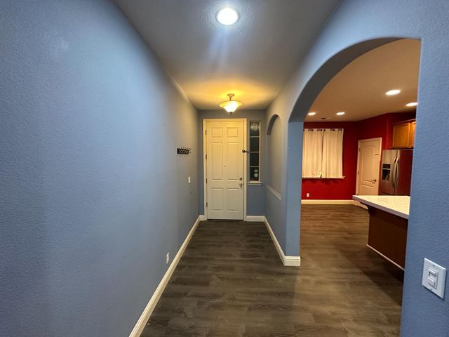 1454 Tarrant Dr, Olivehurst, CA 95961