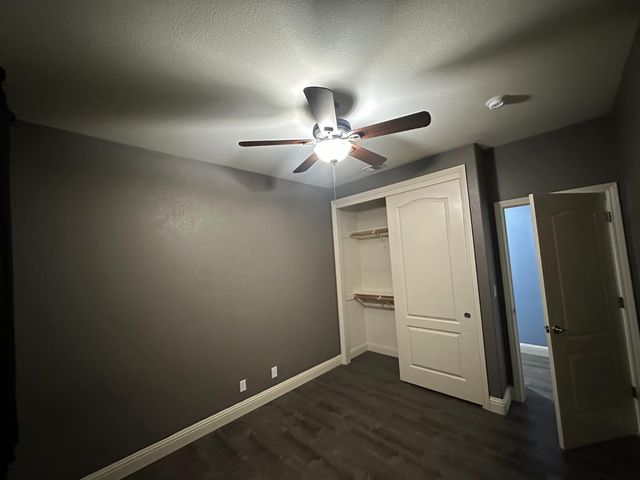 1454 Tarrant Dr, Olivehurst, CA 95961