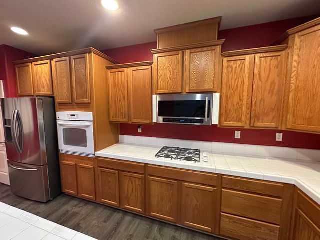 1454 Tarrant Dr, Olivehurst, CA 95961