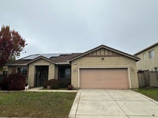 1454 Tarrant Dr, Olivehurst, CA 95961