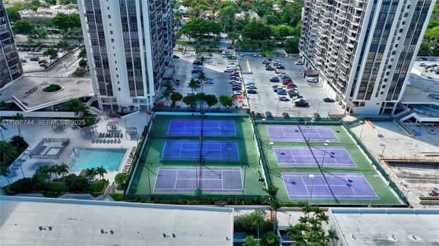 1901 Brickell Ave B2209, Miami, FL 33129