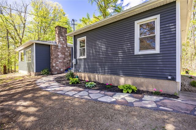 16 Pine Hill Road, Parma, NY 14559