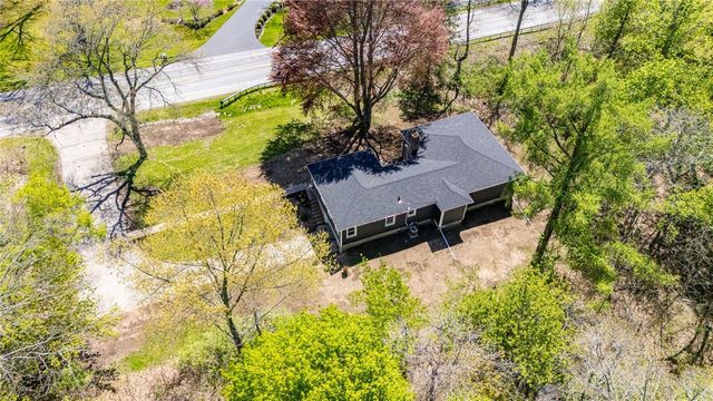 16 Pine Hill Road, Parma, NY 14559