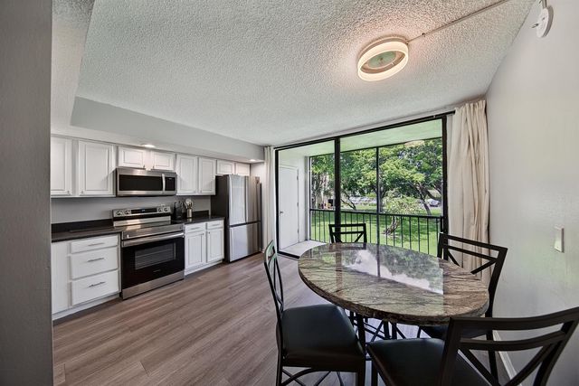 5190 LAS VERDES Circle 214, Delray Beach, FL 33484