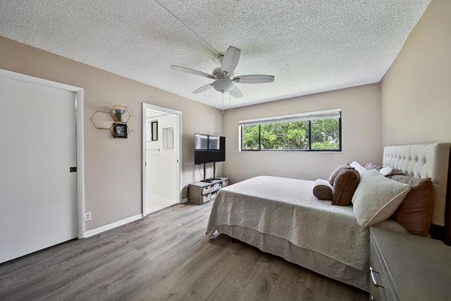 5190 LAS VERDES Circle 214, Delray Beach, FL 33484