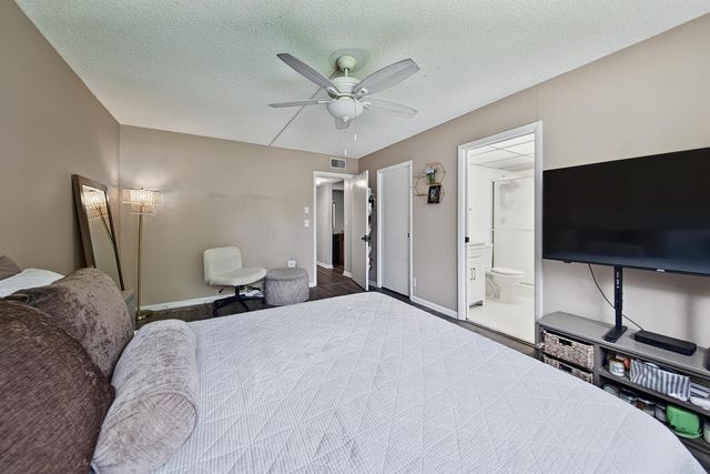 5190 LAS VERDES Circle 214, Delray Beach, FL 33484