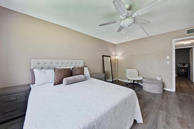 5190 LAS VERDES Circle 214, Delray Beach, FL 33484