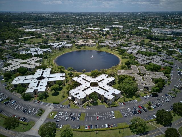 5190 LAS VERDES Circle 214, Delray Beach, FL 33484