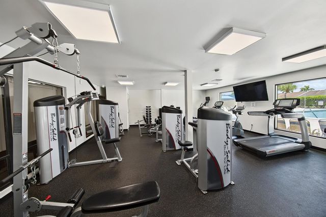 5190 LAS VERDES Circle 214, Delray Beach, FL 33484