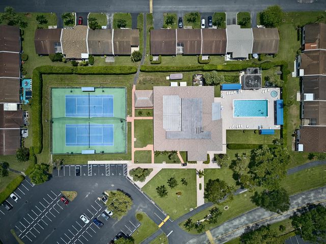 5190 LAS VERDES Circle 214, Delray Beach, FL 33484