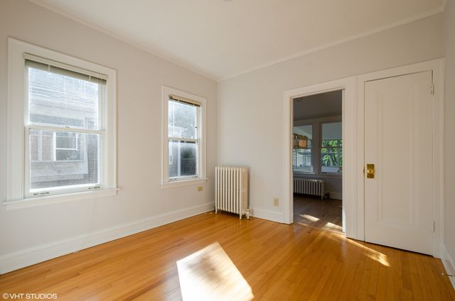 3016 Thayer Street, Evanston, IL 60201