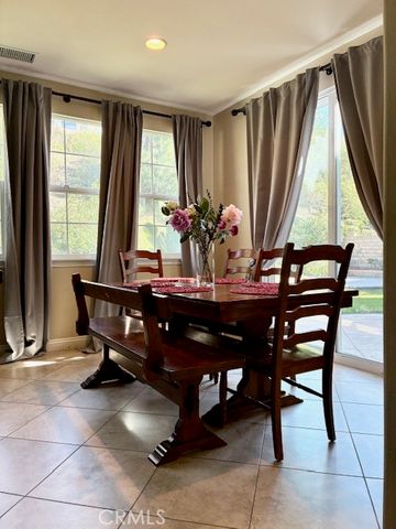 3374 Crosspointe Court, Simi Valley, CA 93065